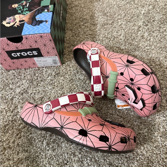 Nezuko demon slayer crocs - Picture 3 of 5